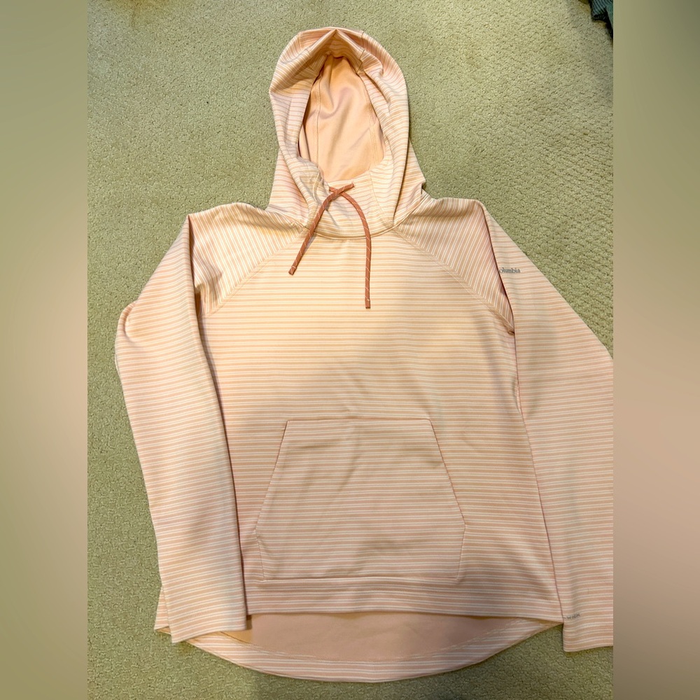 NWOT Columbia Omni-Wick Funnel Neck Hoodie